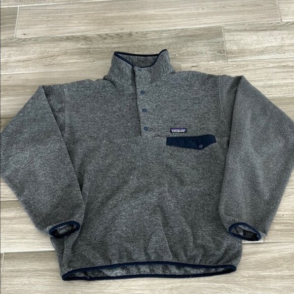Patagonia Gray Fleece Pullover - Picture 1 of 5
